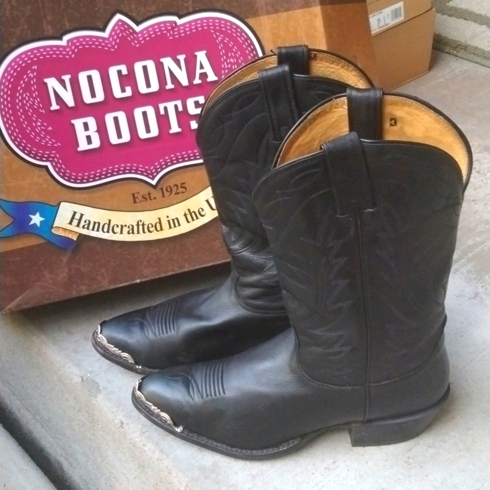 Vintage Nocona Mens Black Leather Cowboy Boots size 10.5 D